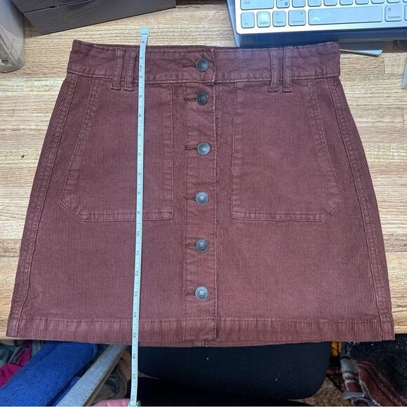 American Eagle Corduroy Button-Front Skirt Burgundy NWOT Size 0 - Picture 9 of 9